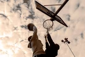 德扑翻前：根据对手风格调整起手牌。（德州扑克翻前：按对手风格调整起手范围）